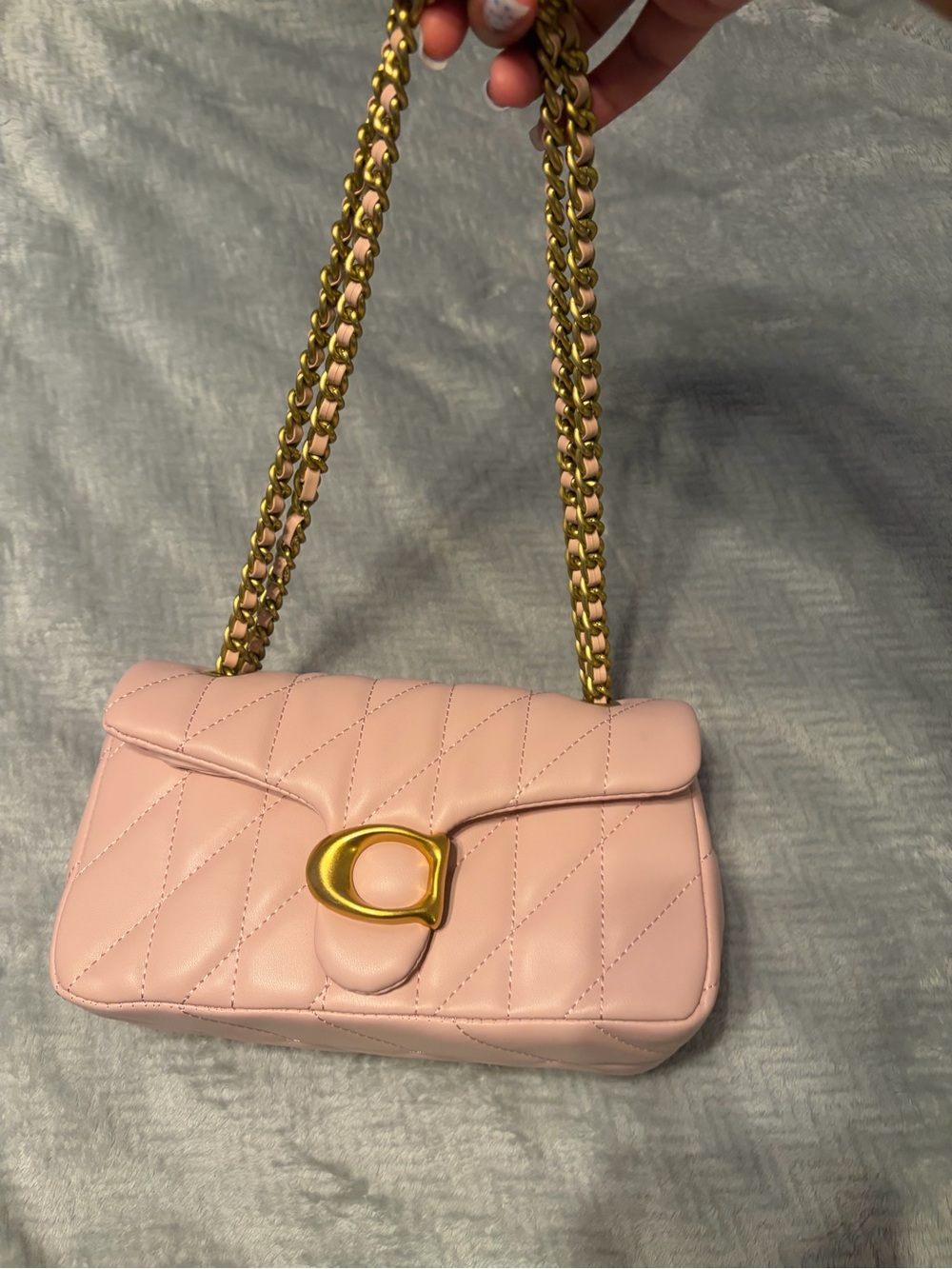 Quilted Pink Leather Shoulder Bag with Gold Chain